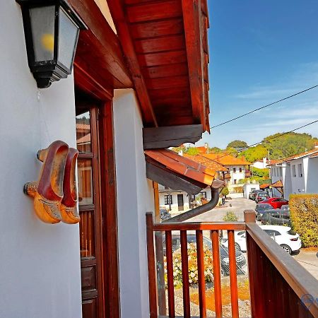 Las Encinas Adosado En Pechon Bagian luar foto